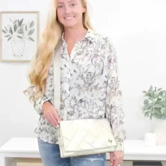 LUG Huddle Shoulder Bag / Purse/ Handbag - Metallic Pearl - Picture 9 of 15